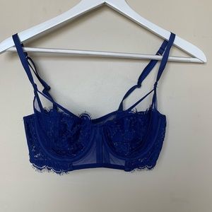 blue never worn underwire bra